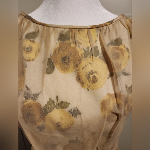 Vintage Floral Dress - Picture 4 of 10